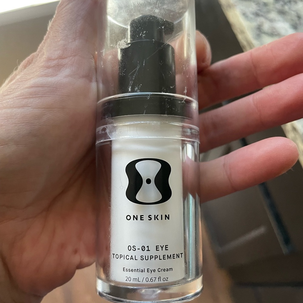One skin eye